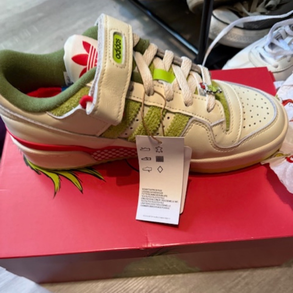Grinch Adidas tennis shoes, size 5 kids brand new
